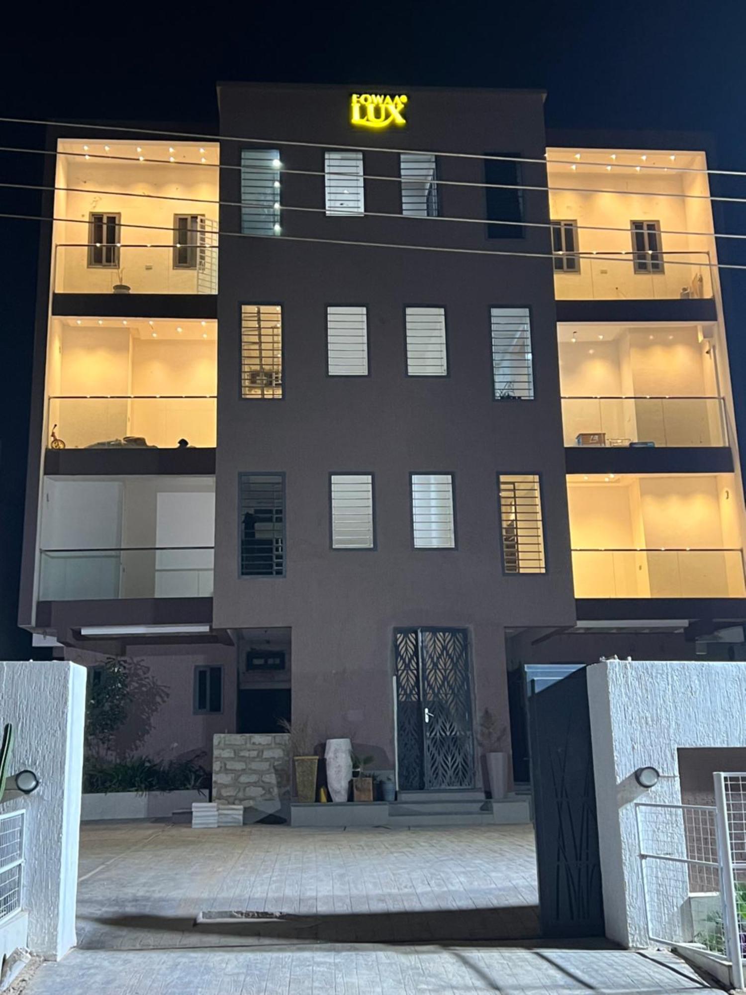 לינה וארוחת בוקר טמה Fowaa Lux מראה חיצוני תמונה